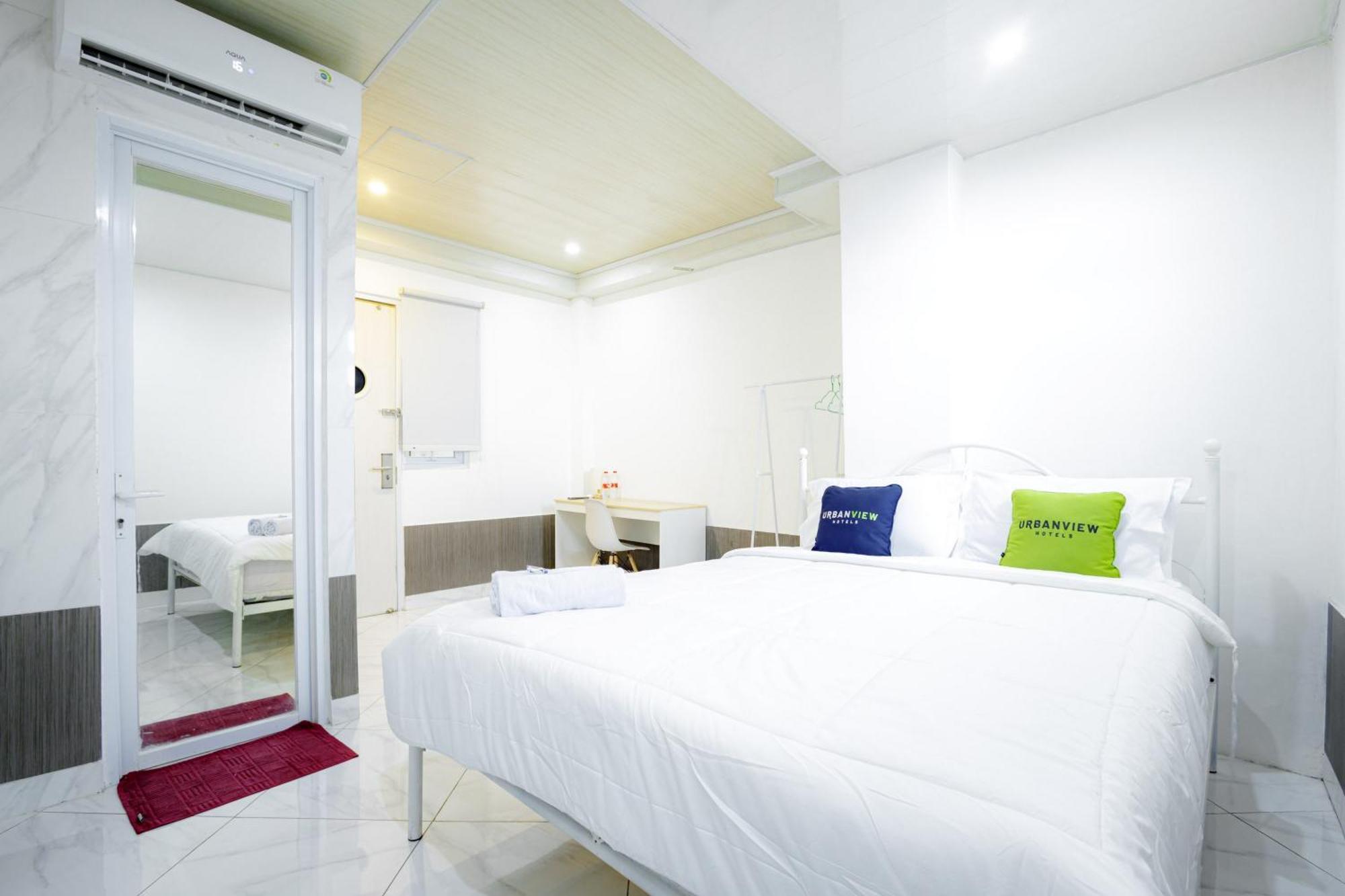 Urbanview Hotel Kota Tua Jakarta Luaran gambar